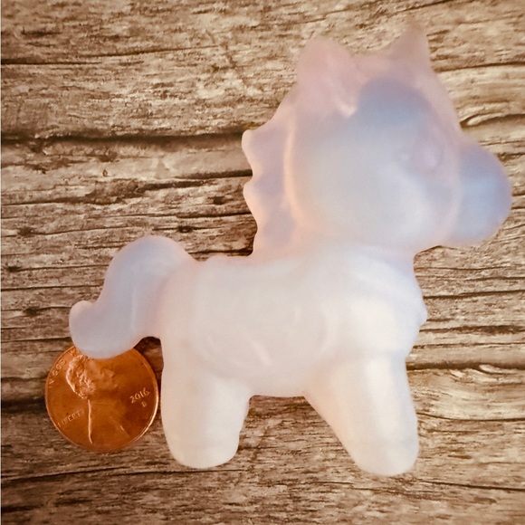Kawaii Unicorn Opalite Carving Crystal Positive Energy Healing - Picture 2 of 5